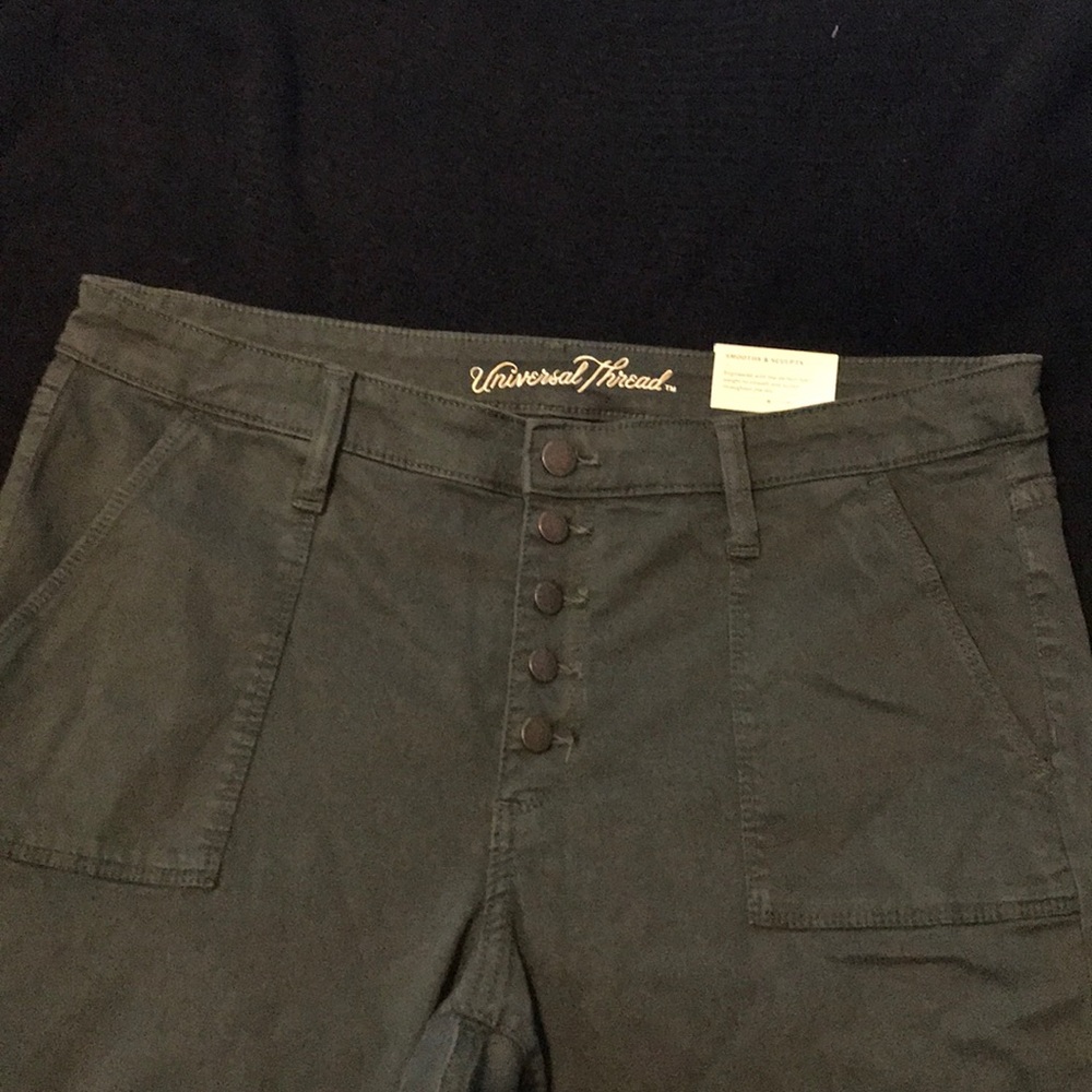 Universal Threads High-Rise Skinny Pant